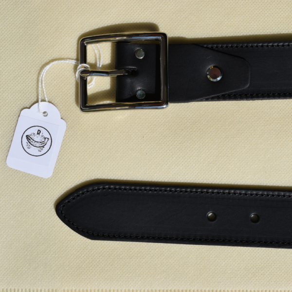 Ceinture en cuir bleue foncée Made in France de qualité, fait avec du cuir de vachette